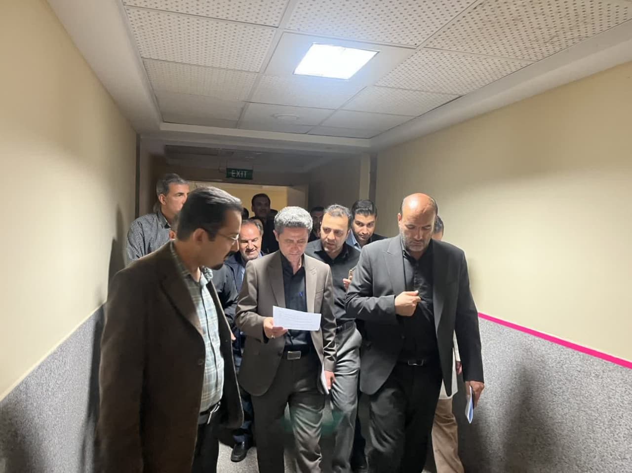 بازدید دکتر مجذوبی ریاست دانشگاه علوم پزشکی به همراه نماینده ی مردم نهاوند در مجلس شورای اسلامی 